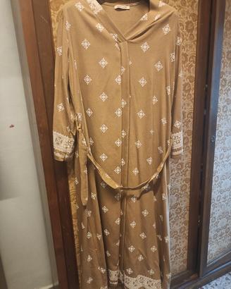 Caftano etnico con cintura, ricami geometrici