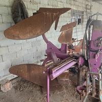 aratro con spostamento idraulico