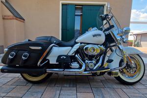 Harley Davidson Road King Classic 103 2013