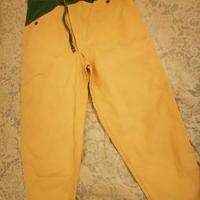 Pantaloni in velluto a coste giallo e verde