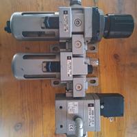 SMC separatore condensa lubrificatore riduttore