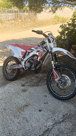 Scambi0 Honda crf hm 250 con 85cc