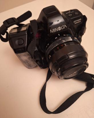 Macchina fotografica analogica Minolta Dynax 7000i