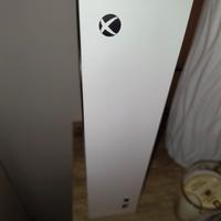 Xbox serie s +2 joystick  e base ricarica 