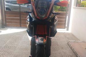 KTM 1090 modello S Adventure 