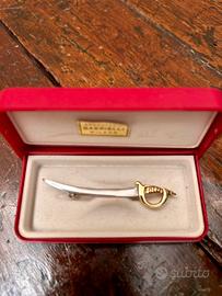 Spilla argento a forma di Spada