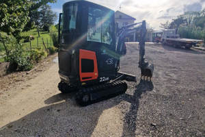 Miniesxavatore Eurocomach sr 22