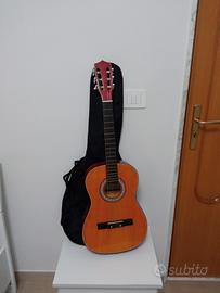 Chitarra Kuan modello classico 3/4 con custodia 