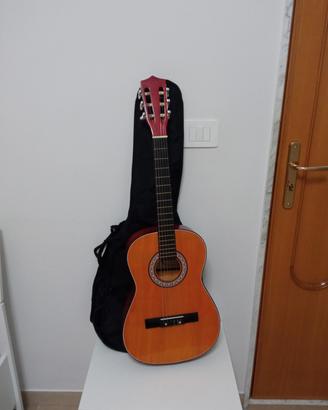 Chitarra Kuan modello classico 3/4 con custodia 
