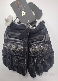 Guanti corti da moto Dainese Carbon D1