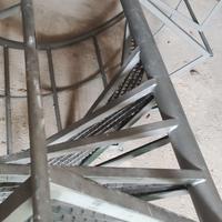 scala a chiocciola di ferro