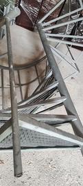 scala a chiocciola di ferro