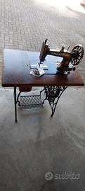 Macchina da cucire SINGER vintage
