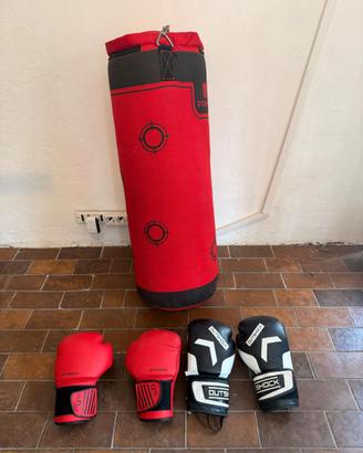Set Pugilato Domyos: Sacco da Boxe + 2 Paia Guanto