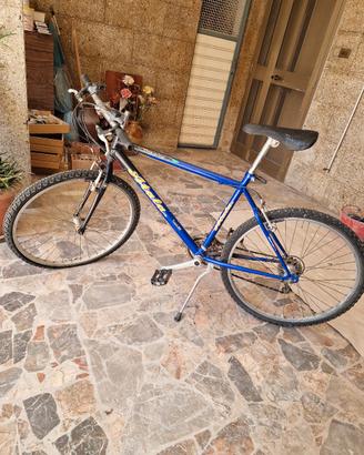 Bici bicicletta mountain bike Atala GOMMA FORATA