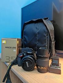 Nikon D3500 + 35mm e 18/55mm + accessori.