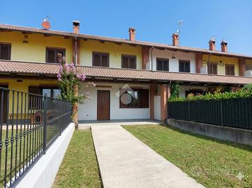 VILLA A SCHIERA A CUMIANA