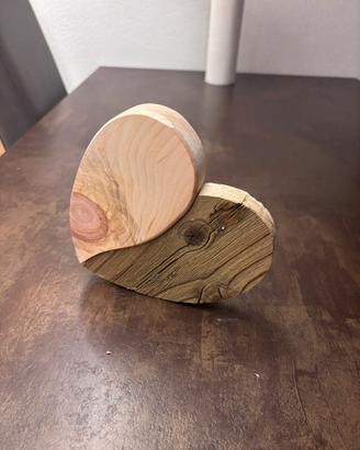 Cuori in legno