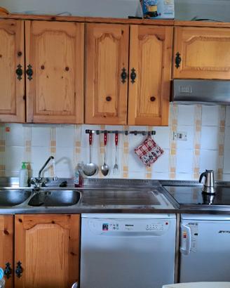 Cucina completa di elettrodomestici