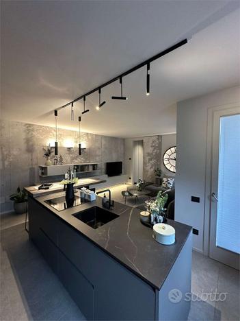 Mirano, splendido duplex arredato