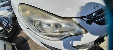 OPEL CORSA 3 PORTE 2011 FARO ANTERIORE DX