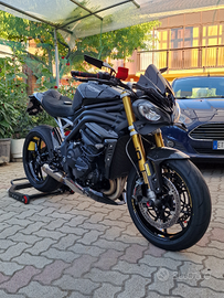 SPEED TRIPLE 1200 RS TRIUMPH / molti accessori