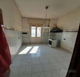 Immobile in asta di 86 m² a Livorno
