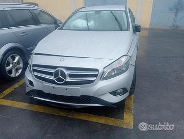 Mercedes Classe A 1.6 Benzina 2013 270910 Ricambi