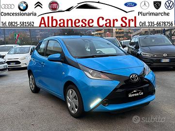 Toyota Aygo 1.0 VVT-i 69 CV 5 porte x-play TSS