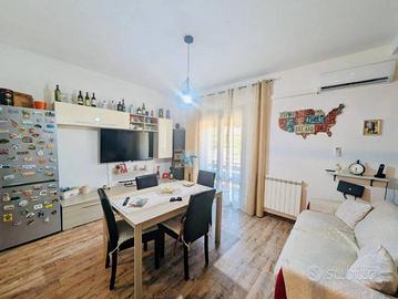 Appartamento di 70 m² con 3 locali e box auto a Ma