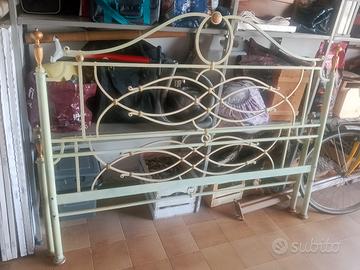 letto matrimoniale in ferro battuto