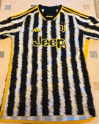 Maglia juve, stagione 23/24 originale taglia M
