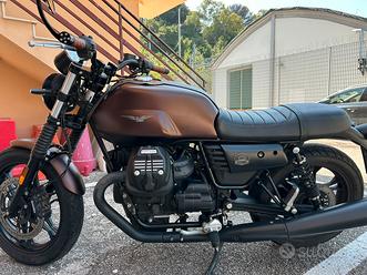 Nuova moto guzzi Vendita in Moto e scooter