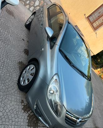 Opel Corsa 1.3 diesel.