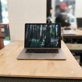 MacBook Pro 15" A1990 (del 2019) -GARANZIA NEGOZIO