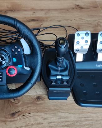 Logitech G29 con sim shifter Turtle Beach Velocity