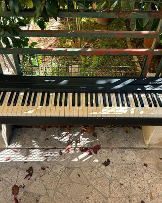 Pianoforte elettrico digitale Yamaha P45