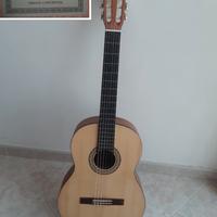 Chitarra classica + accessori