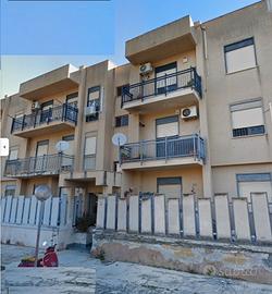 Ampio e luminoso 3 vani zona forum-guarnaschelli