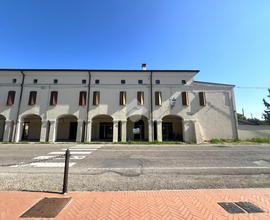 2 LOCALI A SAN GIACOMO DELLE SEGNATE