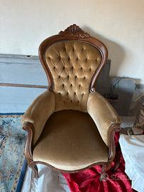 2 sedie molto belle antiche