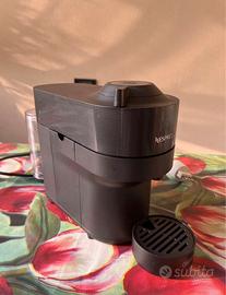 Nespresso Vertuo con portacapsule