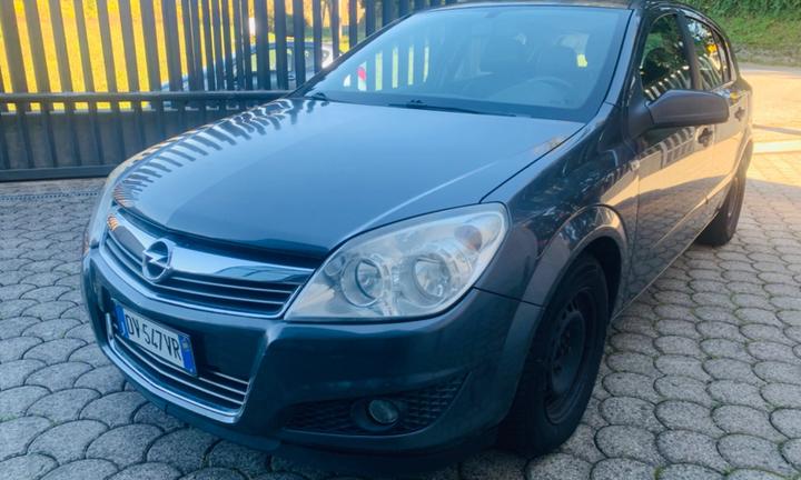 Opel Astra 1.7 CDTI 110CV 5 porte Cosmo
