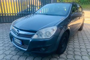 Opel Astra 1.7 CDTI 110CV 5 porte Cosmo