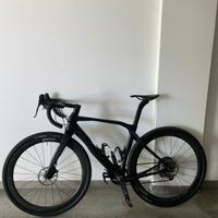 Bici gravel, Pinarello grevil