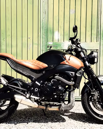 Suzuki GSR 600 - Cafè Racer/Scrambler