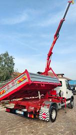IVECO DAILY RIBALTABILE TRILATERALE CON GRU