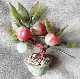Piccolo vaso cinese con bonsai in giada e quarzo 