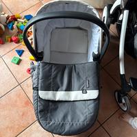 Trio peg perego piu un seggiolino