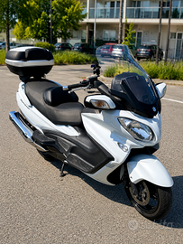 Suzuki Burgman 650 Executive 2016 full optional
